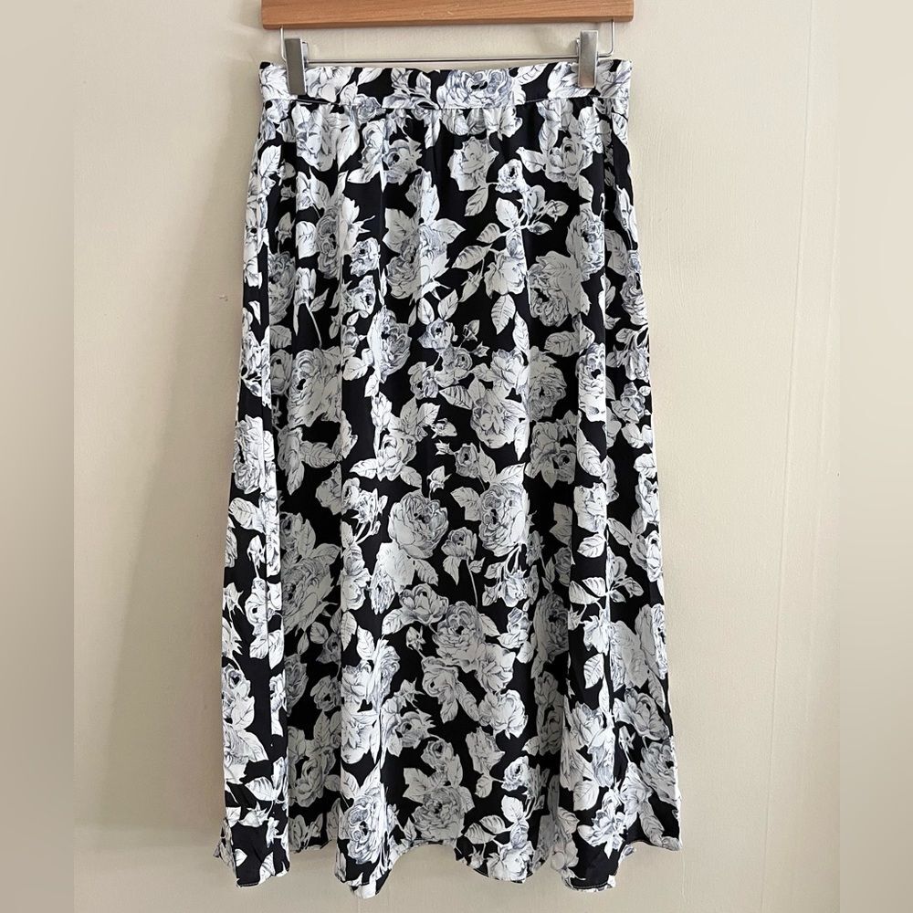 Vintage 90s Black White Rose Floral Midi Skirt Cottagecore Academia